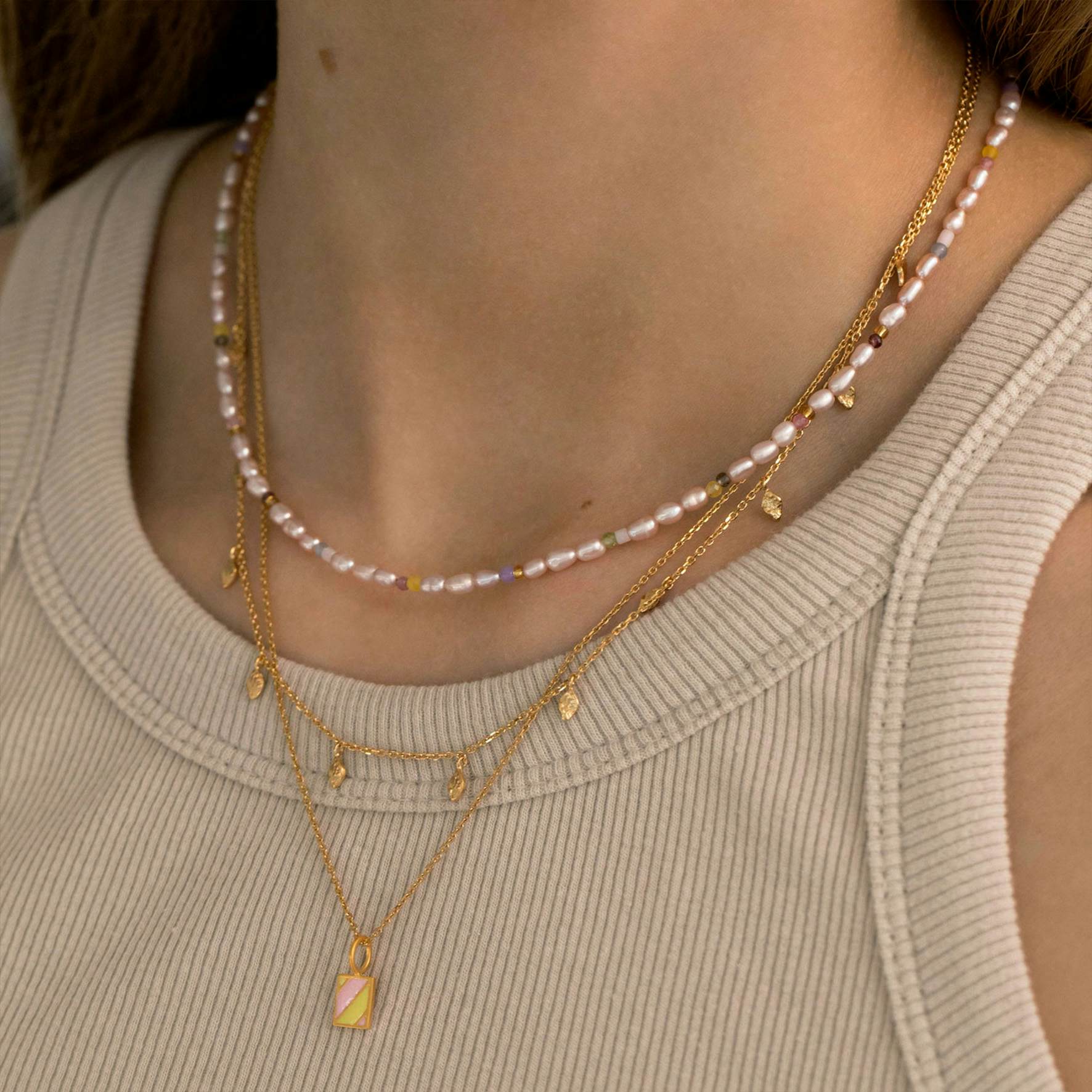Confetti Pearl Necklace With Beige and Pastel Mix van STINE A Jewelry in Verguld-Zilver Sterling 925