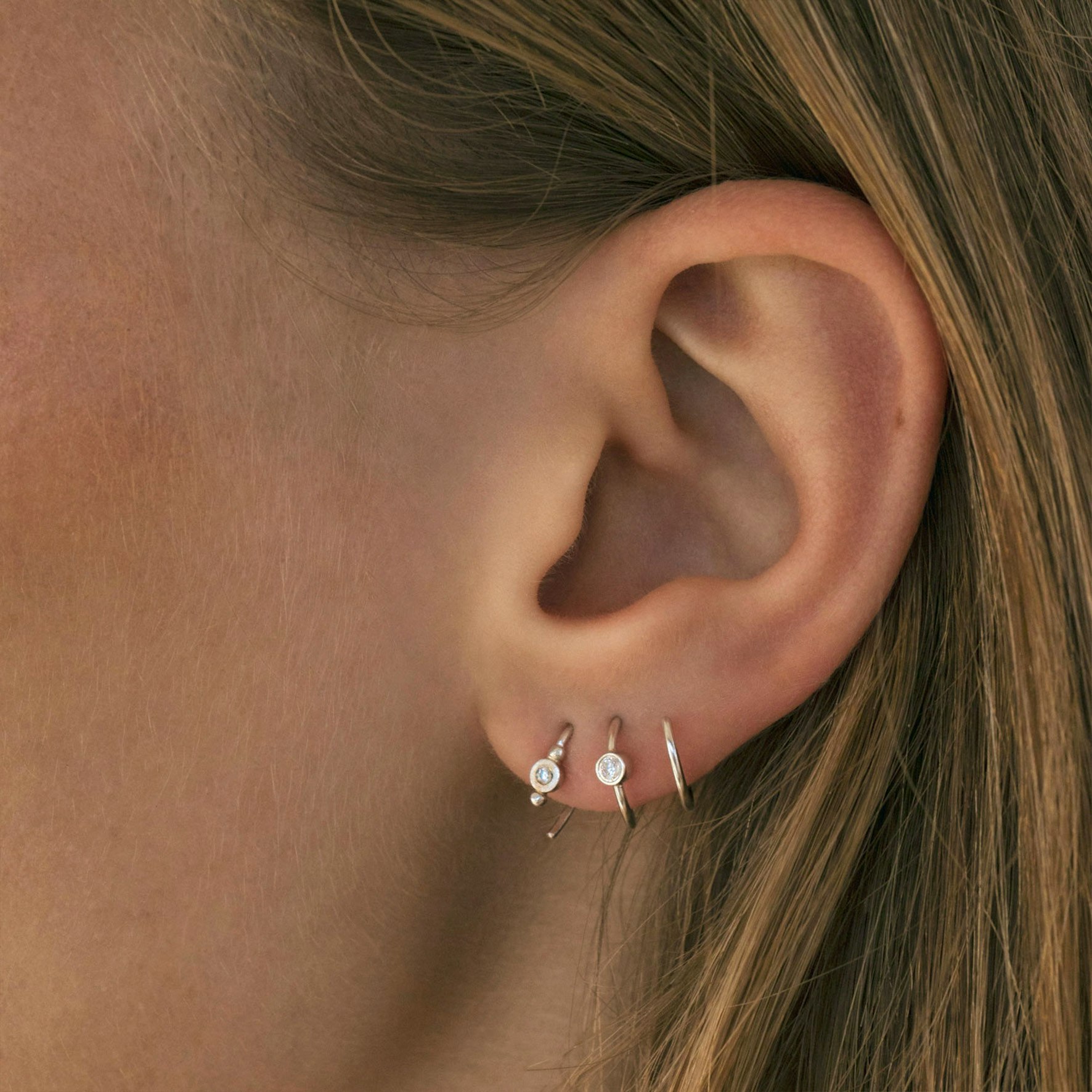 Petit Bon-Bon White Zircon Earring Piece fra STINE A Jewelry i Sølv Sterling 925