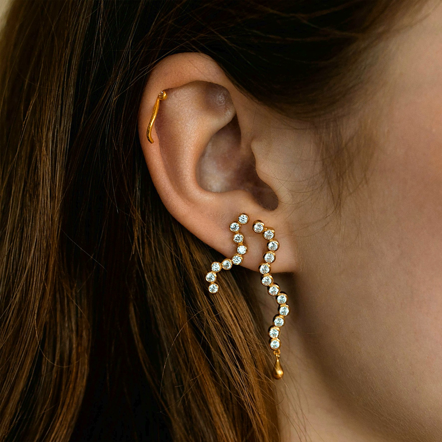 Midnight Sparkle Long Earring- Left fra STINE A Jewelry i Forgyldt-Sølv Sterling 925