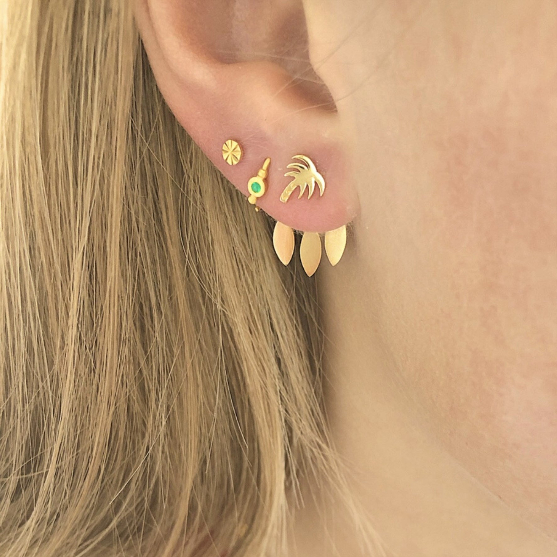 Dancing Three Leaves Behind Ear