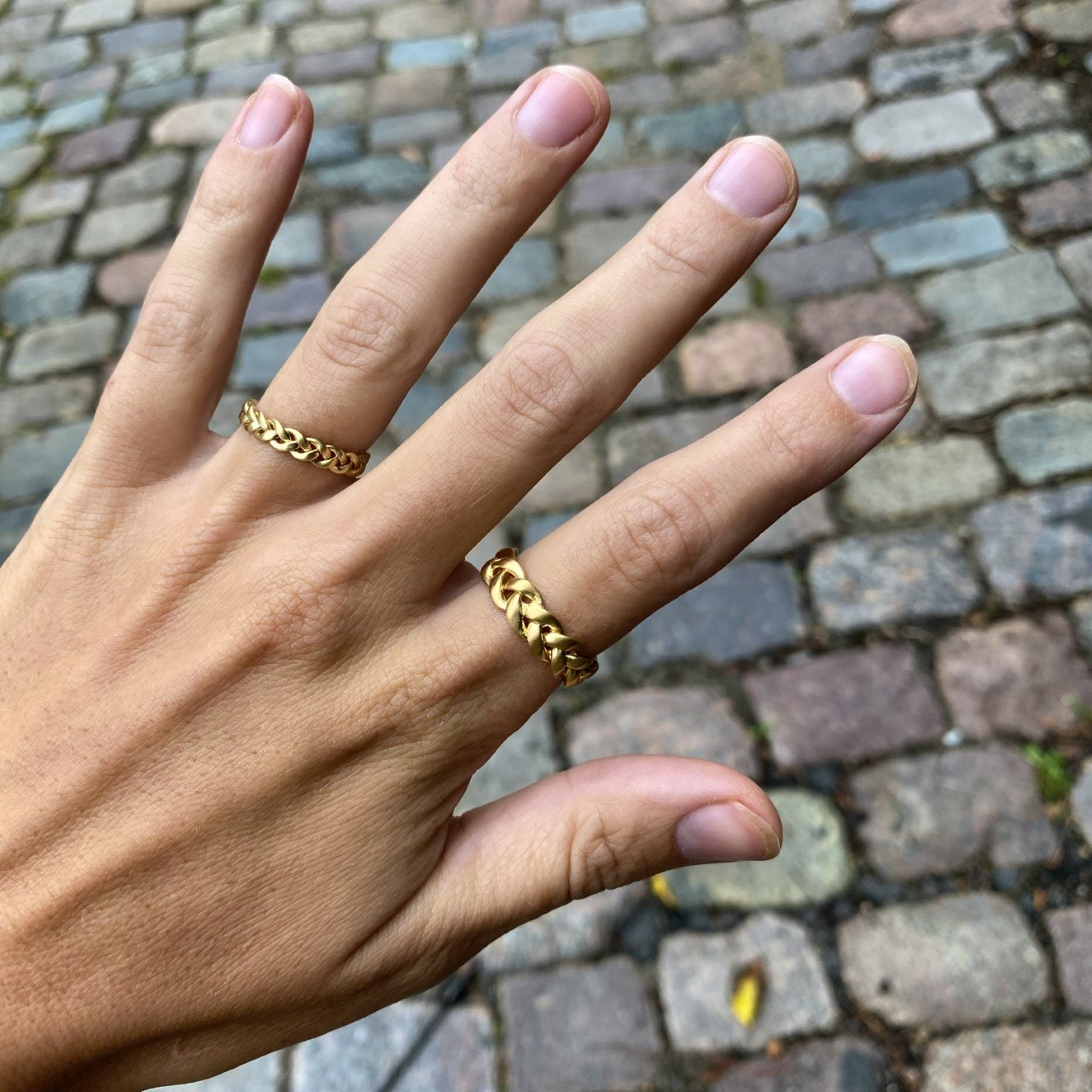 Big Braided Ring van Jane Kønig in Verguld-Zilver Sterling 925
