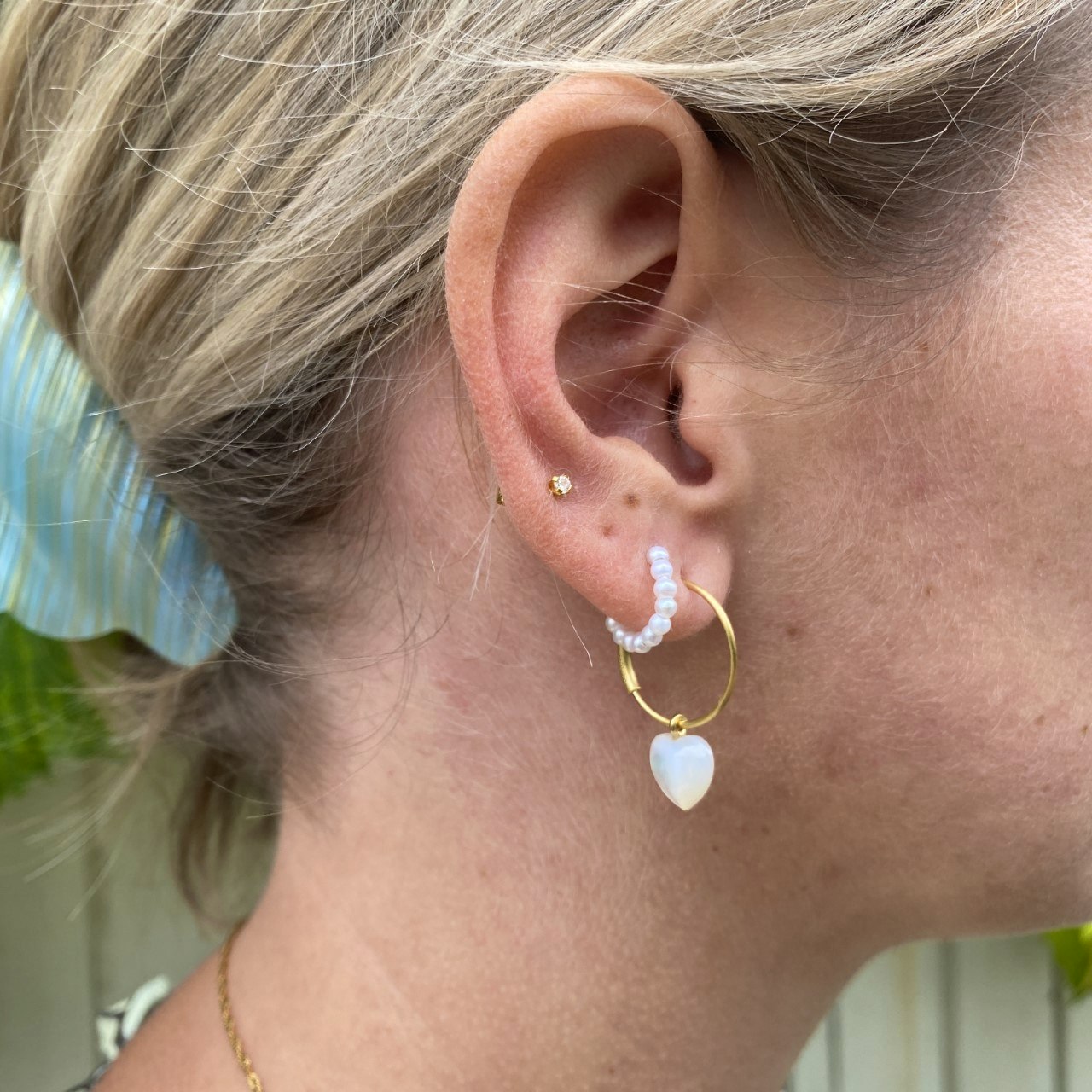 Row Pearl Twist Hoop from Jane Kønig in Goldplated Silver Sterling 925
