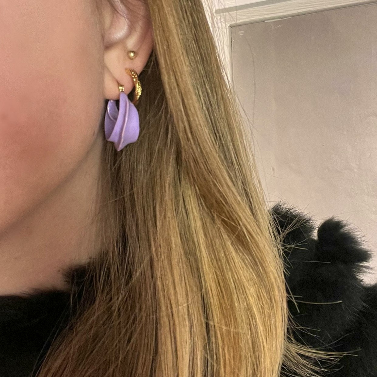 Africa Enamel Earrings Lavender van Pico in Verguld messing